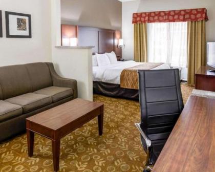 Comfort Suites Kansas City Kansas City